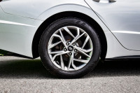 This 2021 Hyundai Sonata is for sale today. This sedan has 72,197 kms. It's white in colour . It has... (image 5)