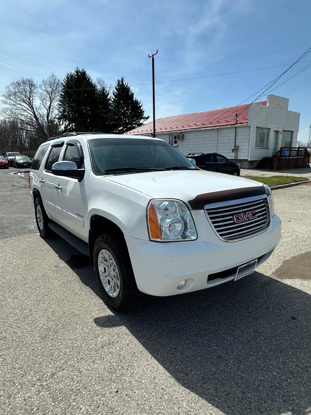 2014 GMC Yukon in Cars & Trucks in London - Image 3