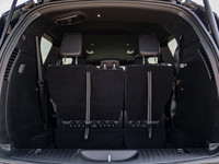 ENGINE: 3.6L PENTASTAR VVT V6 W/ESS (STD),ENGINE BLOCK HEATER,DIAMOND BLACK CRYSTAL PEARL,BLACK SEAT... (image 7)