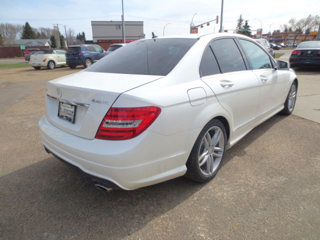 2012 Mercedes-Benz C-Class C 250 AVANTGARDE 4Matic w/Nav/R.Cam/B in Cars & Trucks in Edmonton - Image 3