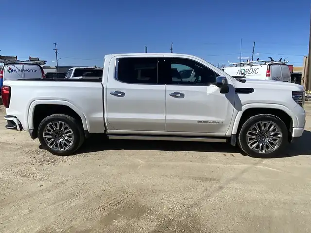 2023 GMC Sierra 1500 Denali Ultimate in Cars & Trucks in Edmonton - Image 11