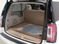 This 2016 GMC Yukon XL Denali blends commanding presence with luxurious comfort in a White finish. A... (image 8)