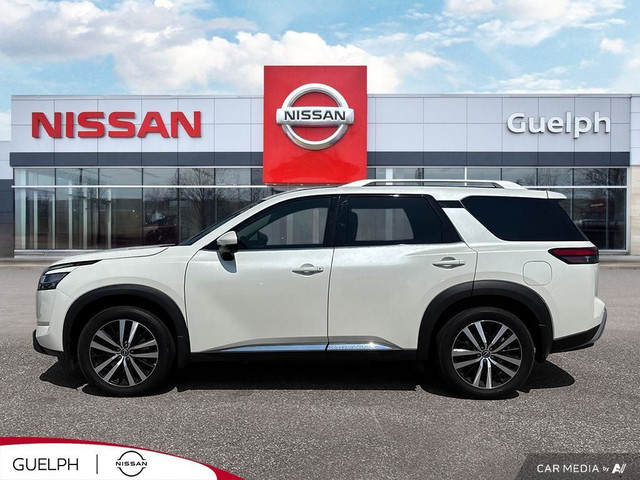 2023 Nissan Pathfinder Platinum 4WD | PANO ROOF | LEATHER | CLEA in Cars & Trucks in Guelph - Image 3