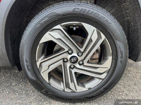 This Hyundai Santa Fe delivers a Regular Unleaded I-4 2.5 L/152 engine powering this Automatic trans... (image 7)