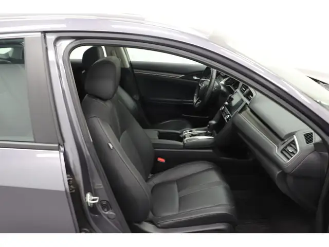 2019 Honda Civic Sedan TOURING, CUIR, DEMARREUR, TOIT, SIEGES CH in Cars & Trucks in Longueuil / South Shore - Image 32