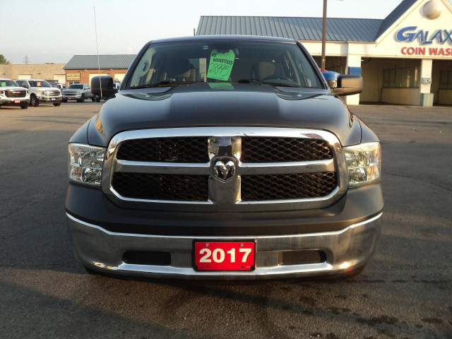 2017 RAM 1500 ST CREW CAB 4WD 5.7L8cyl Hemi 6'4"Box BackUpCam in Cars & Trucks in Brantford - Image 3