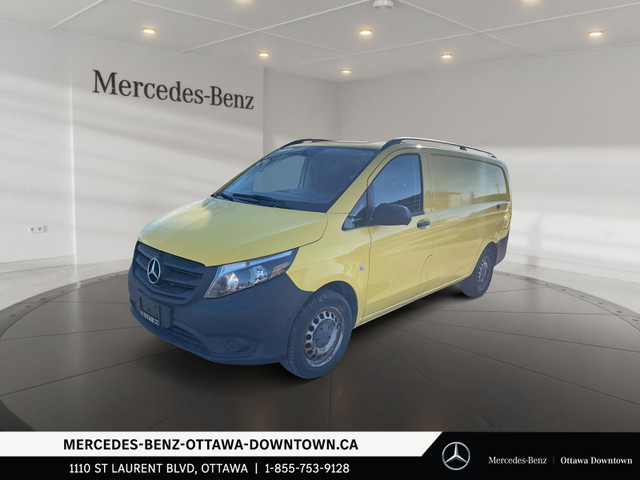 2017 Mercedes-Benz Metris Cargo Van Metris Cargo Rare low mileag in Cars & Trucks in Ottawa