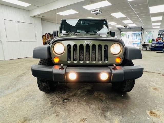 2009 Jeep Wrangler Unlimited UNLIMITED V6 179,400km GARANTIE 12m dans Autos et camions  à Ville de Québec - Image 2