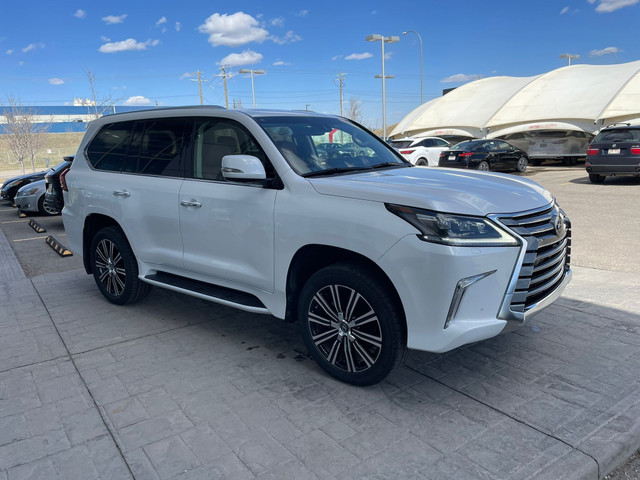 2021 Lexus LX 570 ONE OWNER / LOW MILAGE / FULL LOAD in Cars & Trucks in Calgary - Image 4