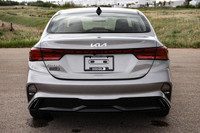 Front Wheel Drive,Back-Up Camera,Driver Illuminated Vanity Mirror,Cloth Seats,Lane Departure Warning... (image 2)