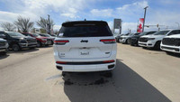 This 2025 JEEP GRAND CHEROKEE L SUMMIT 4X4 has the following options Palermo Leather Seats, Dual-Pan... (image 9)