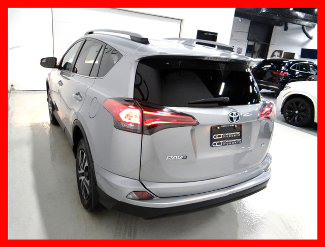 2017 Toyota RAV4 LE *AUTOMATIC/BACKUP CAMERA/BLUETOOTH/EASY FINA in Cars & Trucks in City of Toronto - Image 4