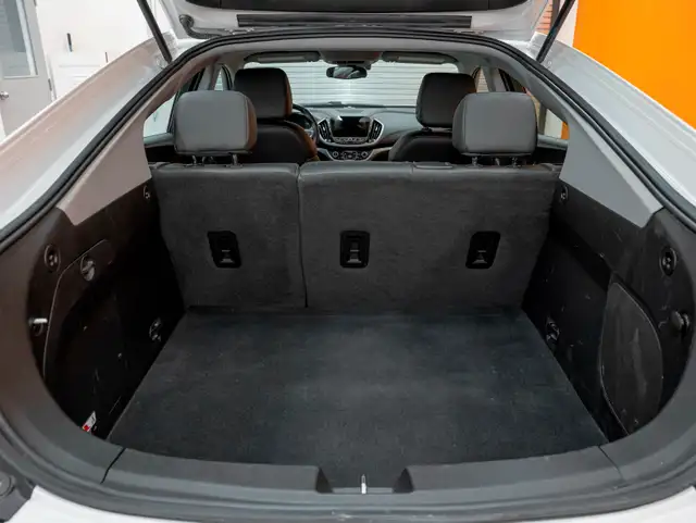 2018 Chevrolet Volt LT *CUIR* SIEGES CHAUFF *CARPLAY GR CONFIANC in Cars & Trucks in Laurentides - Image 30