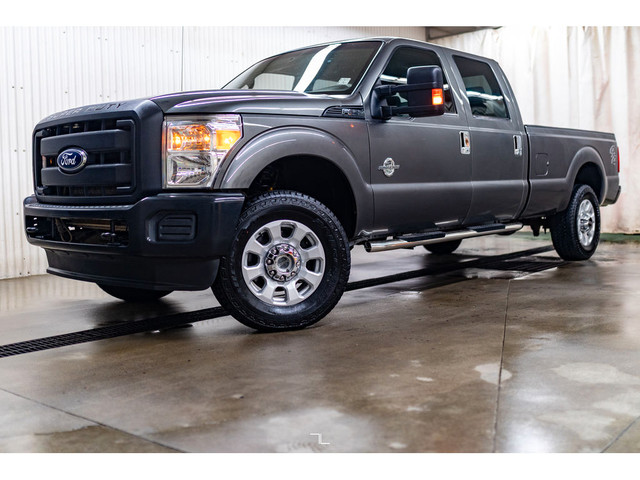 2014 Ford F-250 4x4 Crew Cab XL Longbox Diesel in Cars & Trucks in Calgary - Image 4