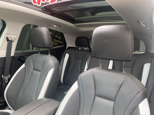 2024 Buick Envision AWD 4dr Sport Touring Leather Panoroof Back  in Cars & Trucks in St. Catharines - Image 2