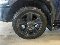 This Ram 1500 Classic boasts a Regular Unleaded V-8 5.7 L/345 engine powering this Automatic transmi... (image 4)