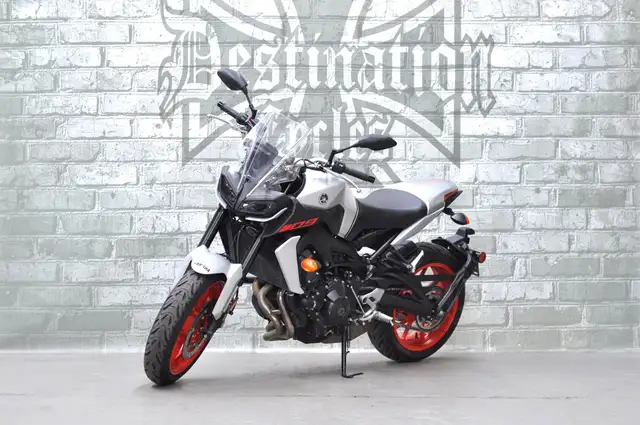 2020 Yamaha MT-09 ABS in Street, Cruisers & Choppers in Calgary - Image 3