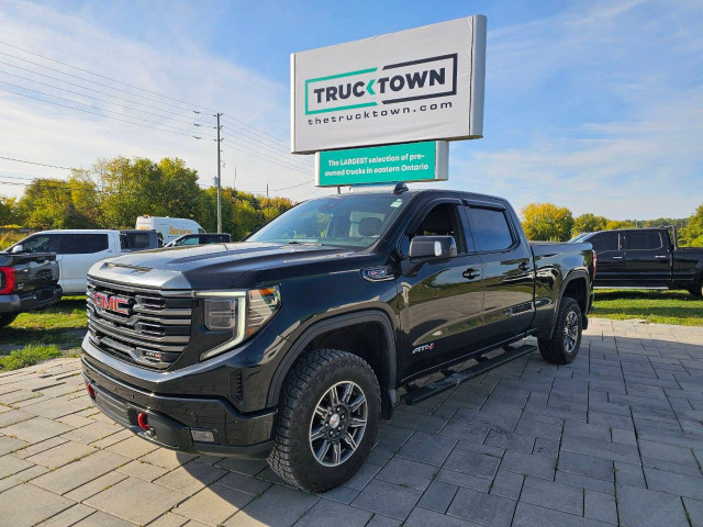 2022 GMC Sierra 1500 in Cars & Trucks in Ottawa