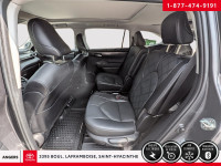 ********NOUVEL ARRIVAGE, PLUSIEURS PHOTOS À VENIR******** Découvrez le Toyota Highlander 2023 Platin... (image 8)
