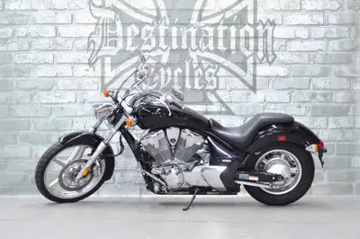 ONLY 9350 km on this very clean an untouched, 2010 Honda Sabre 1300! These were the pro street style...