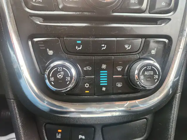 2016 Buick Encore AWD 4dr Premium in Cars & Trucks in City of Toronto - Image 24