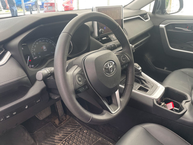 2024 Toyota RAV4 XLE PREMIUM AWD *TOIT* CUIR *SIEGES CHAUF* CARP in Cars & Trucks in Laurentides - Image 4