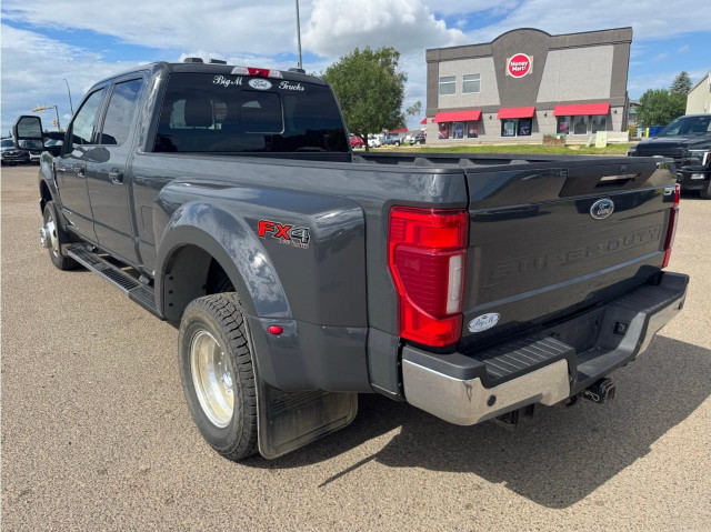 2021 Ford F-350 Lariat in Cars & Trucks in Medicine Hat - Image 3