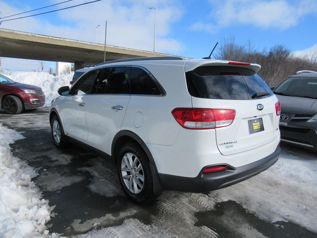 2016 Kia Sorento Turbo LX+ AWD in Cars & Trucks in Dartmouth - Image 4