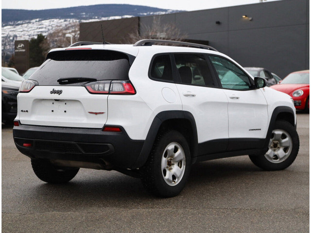 2020 Jeep Cherokee Trailhawk 4x4 - BC Vehicle / Backup Camera in Cars & Trucks in Penticton - Image 3