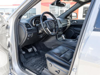 Embrace adventure like never before in the 2021 Jeep Grand Cherokee Overland. With its unparalleled... (image 7)
