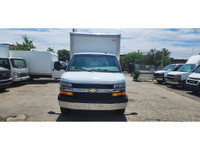 CERTIFIED AT NO ADDITIONAL COST! 2020 GMC Savana/Chevrolet Express G3500 12Ft Box Van. Single Rear W... (image 9)