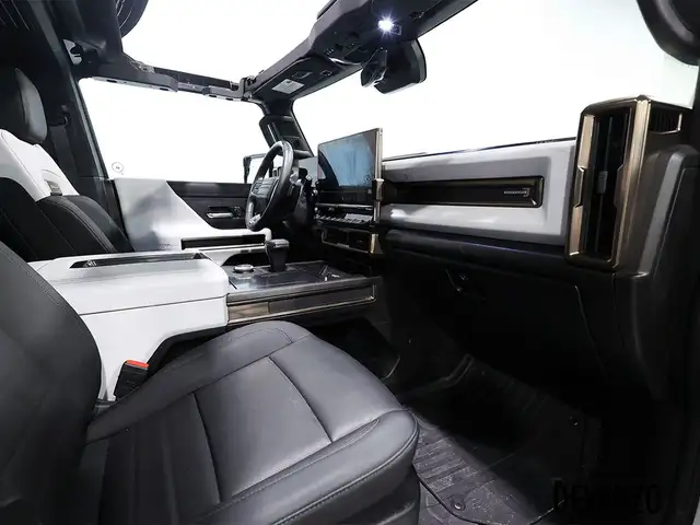 2023 GMC HUMMER EV Pickup e4WD FIRST EDITION Tri-Motors 1000HP in Cars & Trucks in Laval / North Shore - Image 14