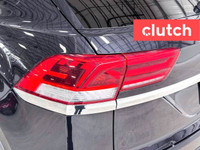 NO ACCIDENTS / CLEAN CARFAX / 1 OWNER / Auto Dimming Rearview Mirror, Front Heated Seats, Climate Co... (image 9)