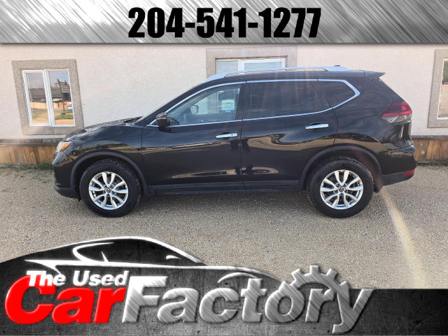 2019 Nissan Rogue SV Heated Seats Remote Start Apple Carplay in Cars & Trucks in Winnipeg