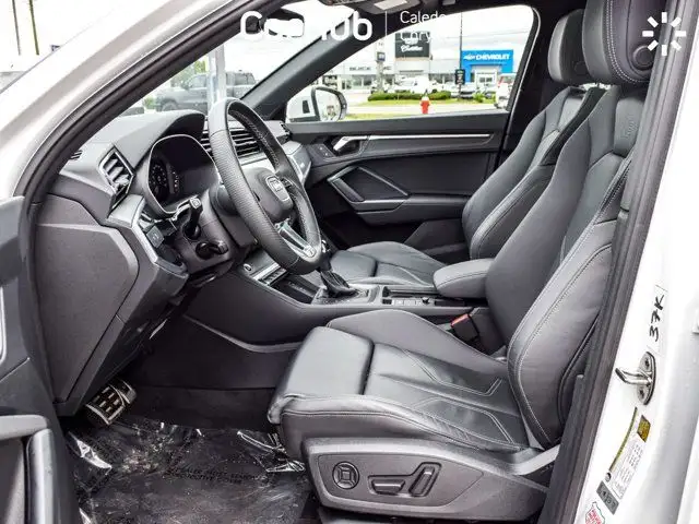 2024 Audi Q3 Progressiv Quattro Pano Sunroof Blind Spot in Cars & Trucks in Mississauga / Peel Region - Image 38