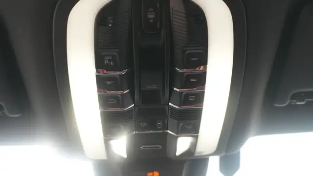 2022 Porsche Macan Base, Sunroof, Navigation, Red Interior, Navi in Cars & Trucks in Oakville / Halton Region - Image 31