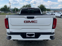 Sierra 1500 4WD Crew Cab 157" AT4, 18" Aluminum Wheels, 6.2L V8 Gasoline Engine, 10-Speed Automatic... (image 3)