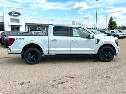 2025 Ford F-150 LARIAT 502A w/BLACK PKG, FX4 PKG & TOW/HAUL PKG in Cars & Trucks in Edmonton - Image 3