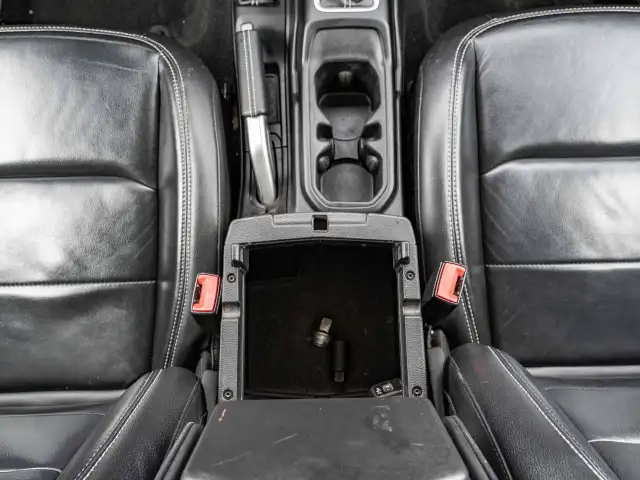 2018 Jeep Wrangler Unlimited in Cars & Trucks in Ottawa - Image 25