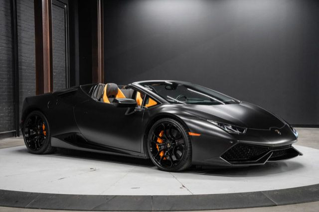 2016 Lamborghini Huracan LP 610-4 Spyder | Matte Black Wrap in Cars & Trucks in Strathcona County - Image 2