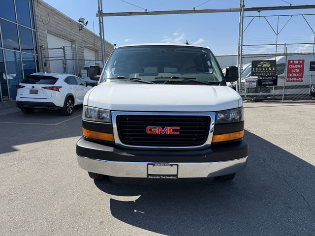 2016 GMC Savana LT - 15 PASSENGER in Cars & Trucks in Oakville / Halton Region - Image 2