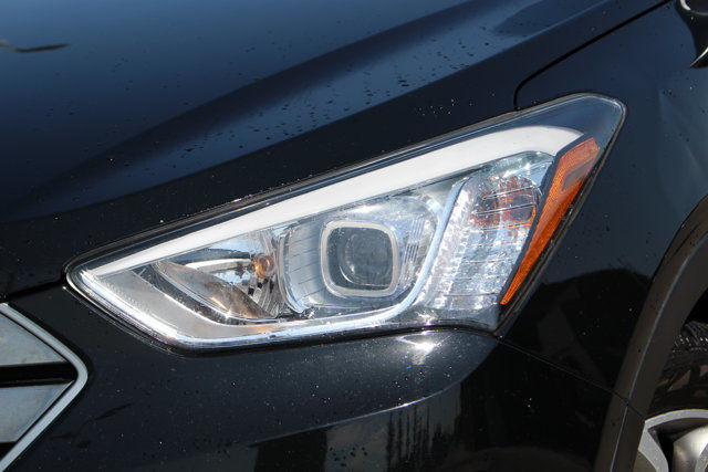 2015 Hyundai Santa Fe Sport Limited in Cars & Trucks in Calgary - Image 3