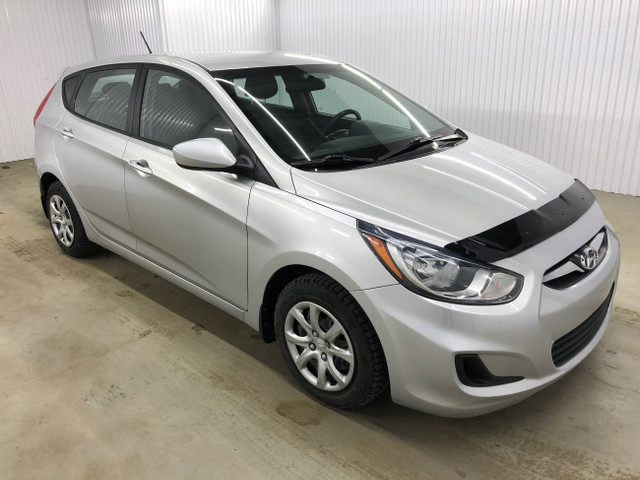 2013 Hyundai Accent GL A/C Bluetooth Sieges chauffants in Cars & Trucks in Shawinigan - Image 4