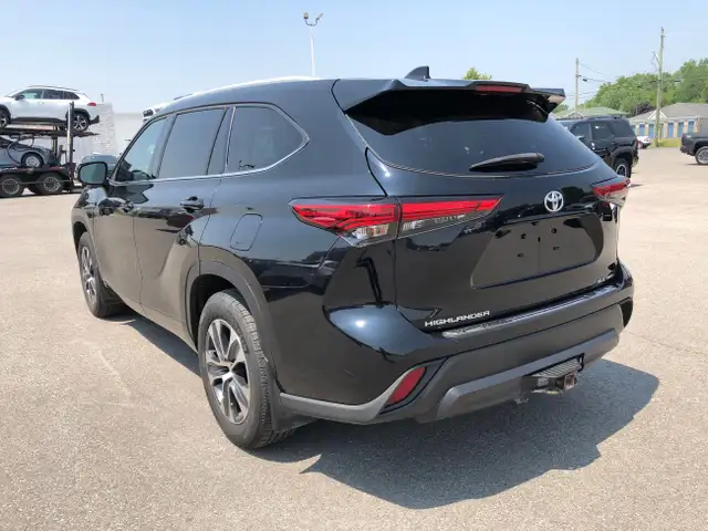 2022 Toyota Highlander XLE AWD in Cars & Trucks in Belleville - Image 11