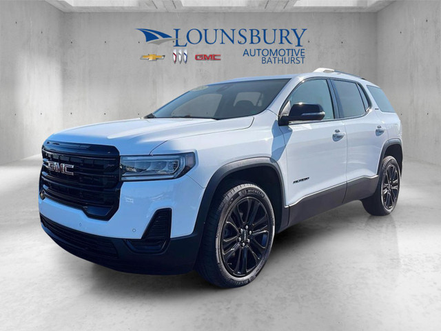 GMC Acadia Awd 4dr Sle 2023 in Cars & Trucks in Bathurst