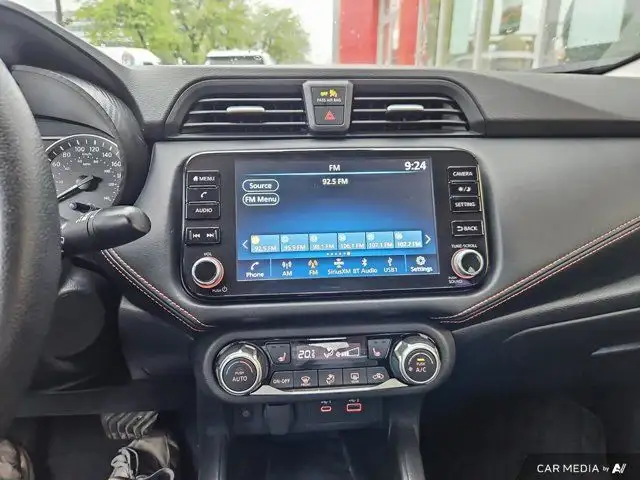 2023 Nissan Versa SR | Apple Car Play | Heated Seats | Wireless dans Autos et camions dans Ottawa - Image 23
