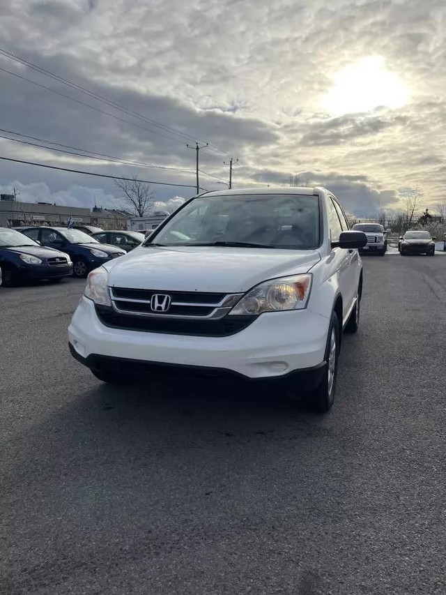 2011 HONDA CR-V LX in Cars & Trucks in West Island