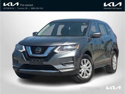 This accident free and locally traded 2019 Nissan Rogue S AWD offers confident all-weather capabilit...