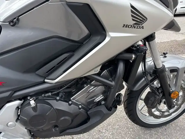 2016 Honda NC750X ~ HONDA NC750X ~ COOL BIKE ~ DUAL PURPOSE ~ in Street, Cruisers & Choppers in City of Toronto - Image 27