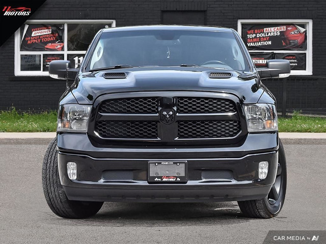 2019 Ram 1500 Classic SLT 4x4 Crew Cab 6'4" Box in Cars & Trucks in City of Toronto - Image 2